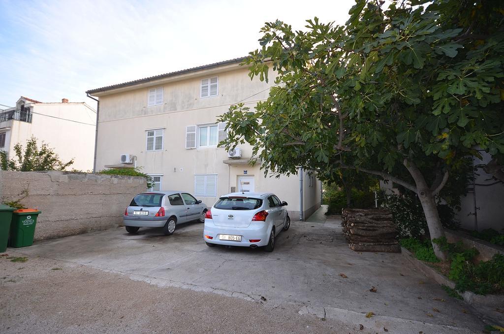 Apartments Miriam Srima Водице Экстерьер фото